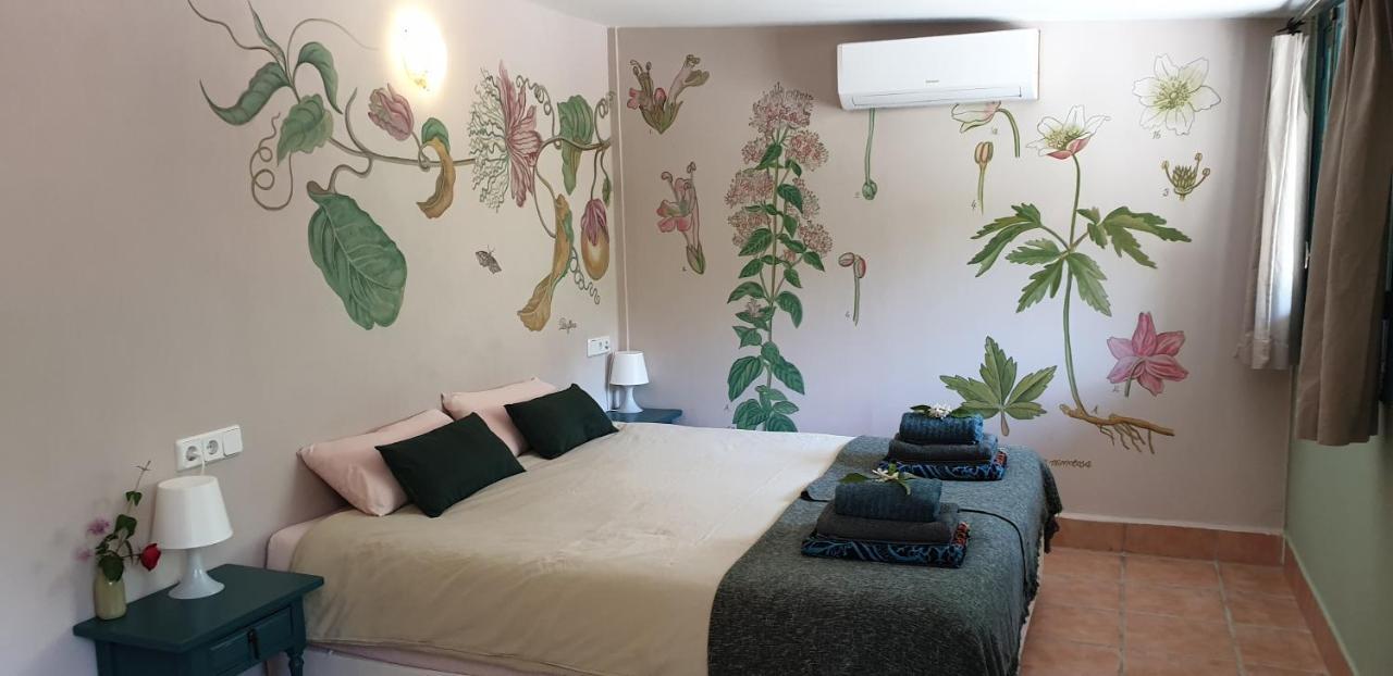 Vegan Guesthouse Finca Pereila Coín Dış mekan fotoğraf